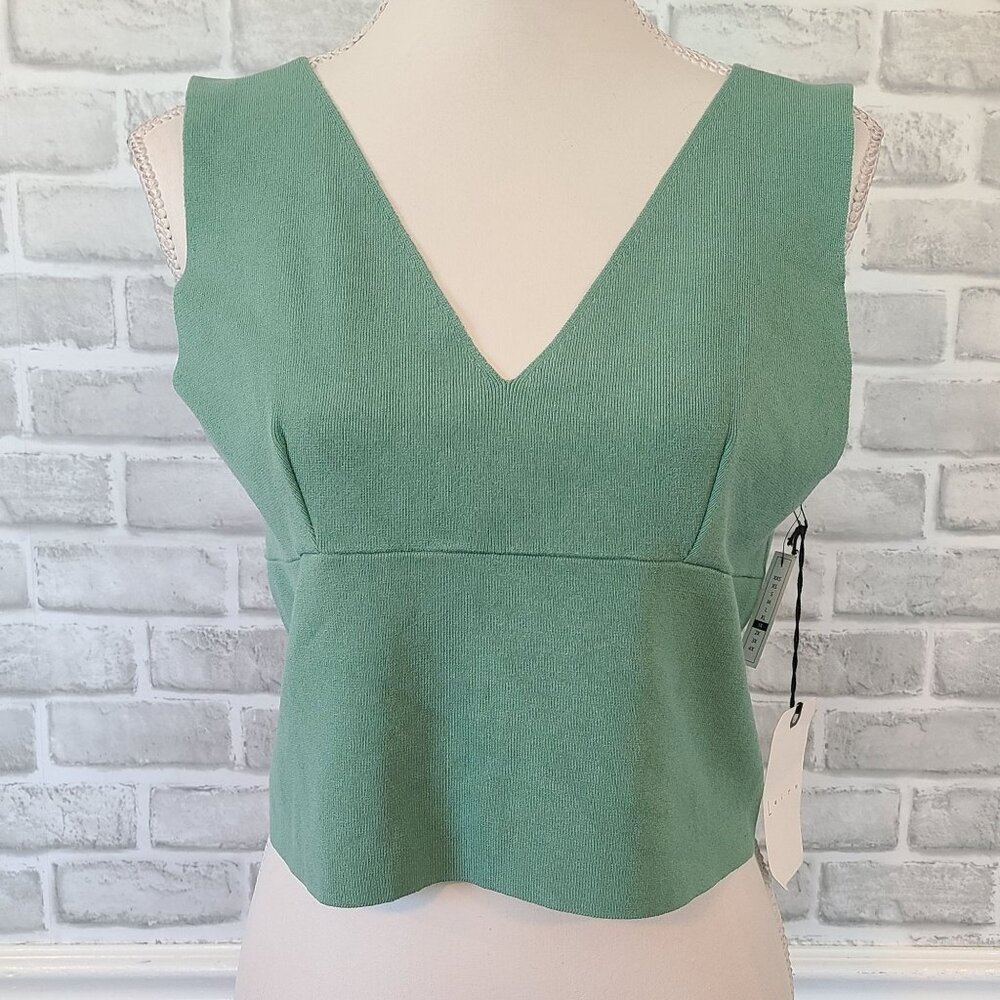 Leith Crop Knit V Neck Tank Top Blouse Green Closet Staple Layer NEW Plus 1X